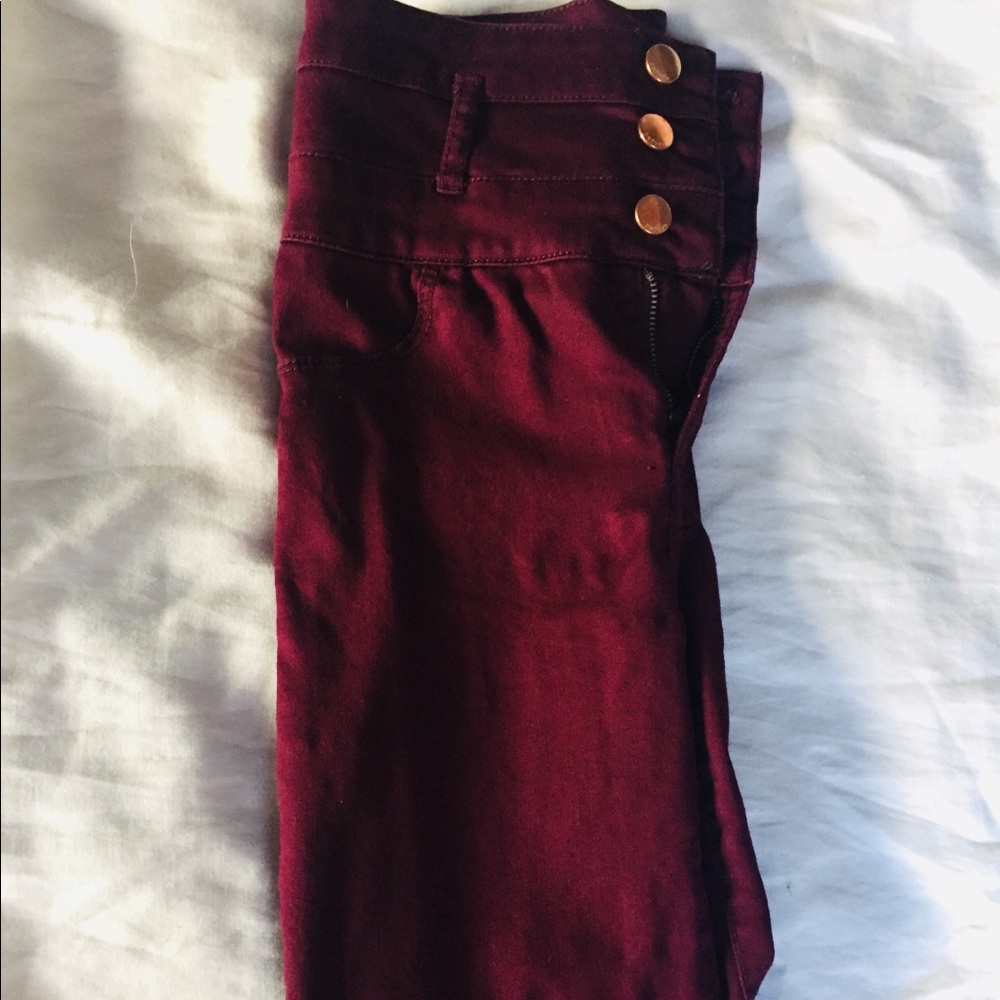 Hi-waist refuge maroon pants